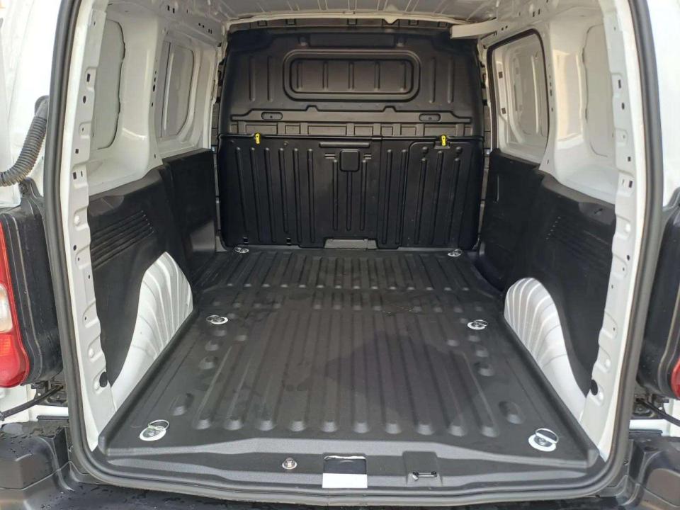 citroen-berlingo-2025-diesel-1499cc