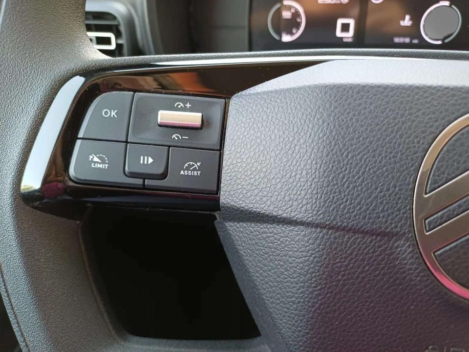 citroen-berlingo-2025-diesel-1499cc