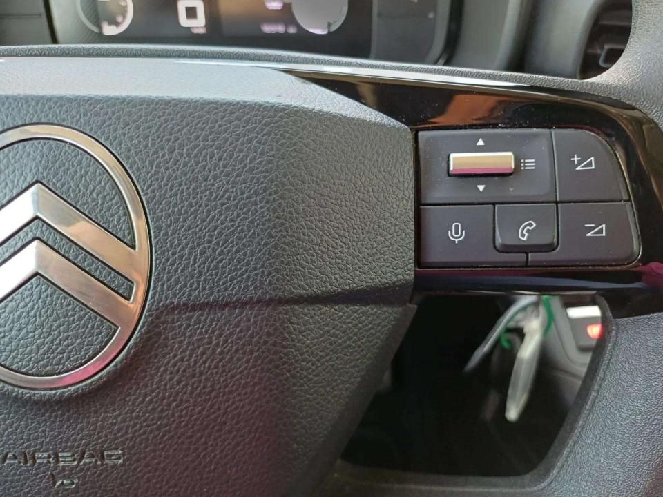 citroen-berlingo-2025-diesel-1499cc