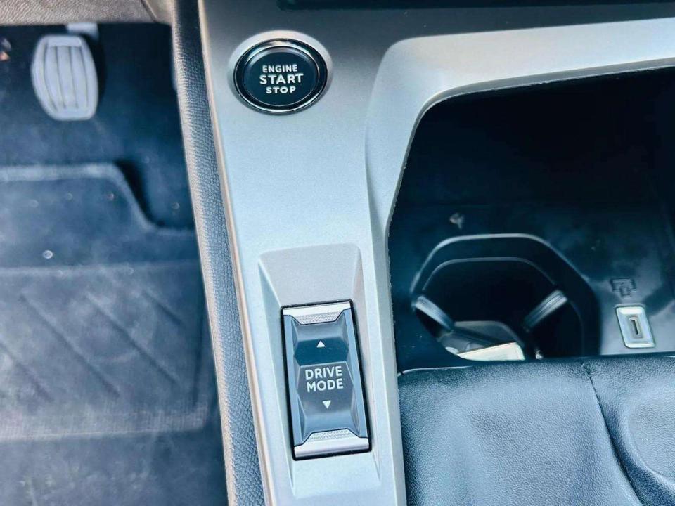 peugeot-308-2024-gasolina-1199cc