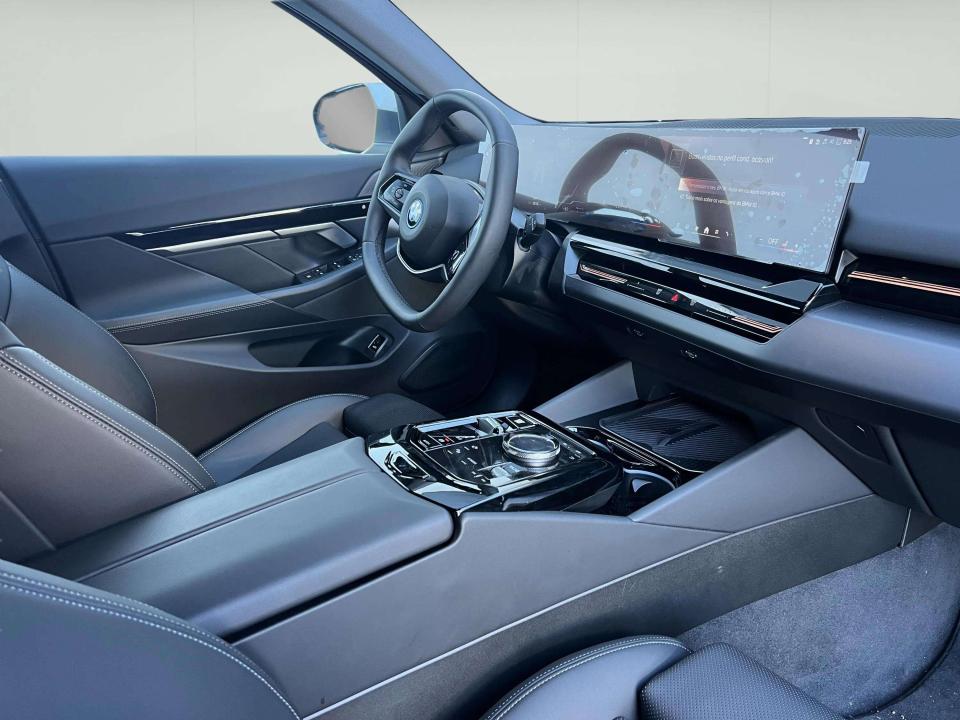 bmw-serie-5-2025-gasolina-1998cc