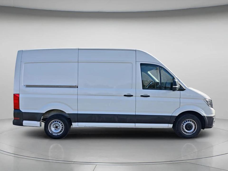 volkswagen-crafter-2022-diesel-1968cc