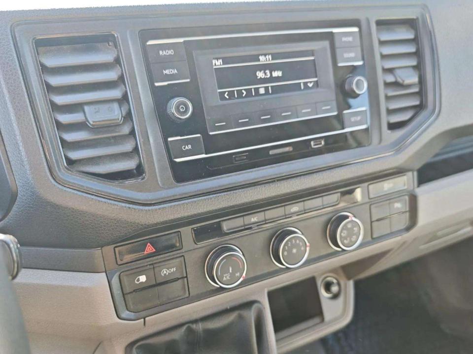 volkswagen-crafter-2022-diesel-1968cc