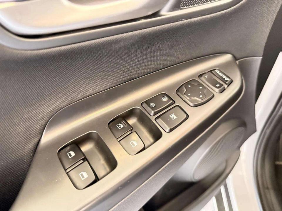 hyundai-kauai-2021-gasolina-998cc