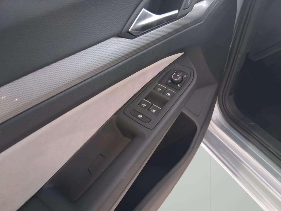 volkswagen-golf-2025-gasolina-1498cc