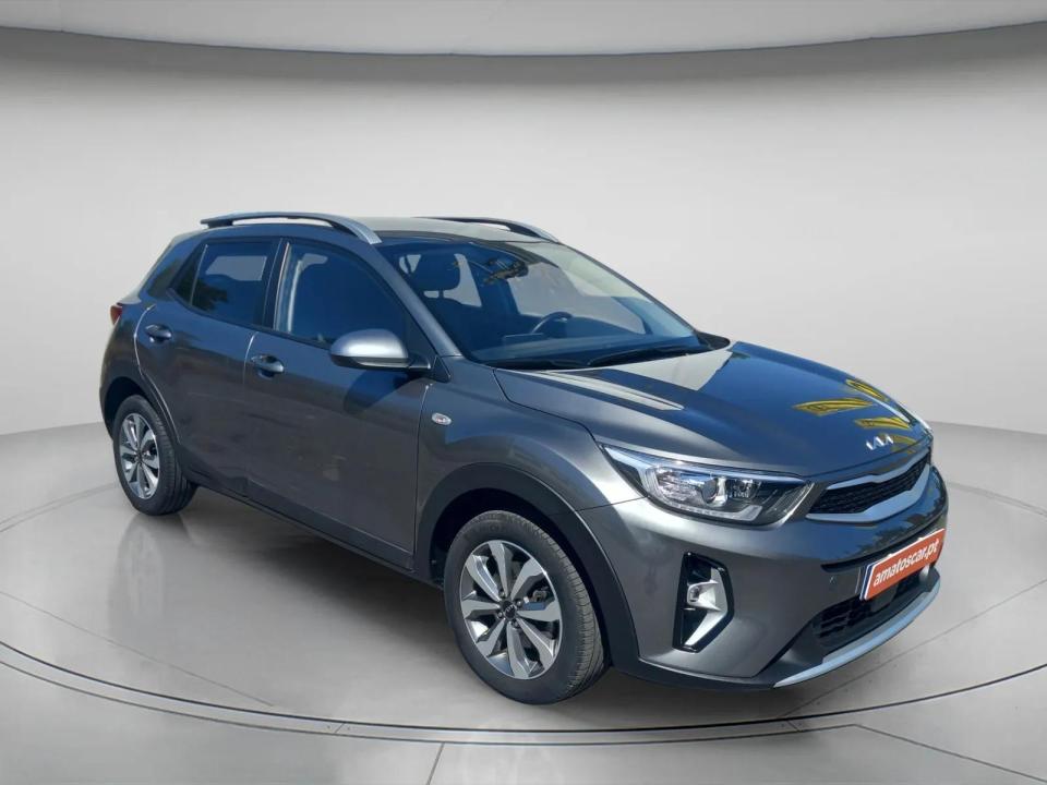 kia-stonic-2025-gasolina-1197cc