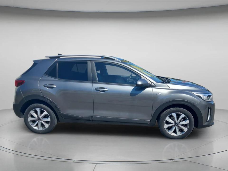 kia-stonic-2025-gasolina-1197cc