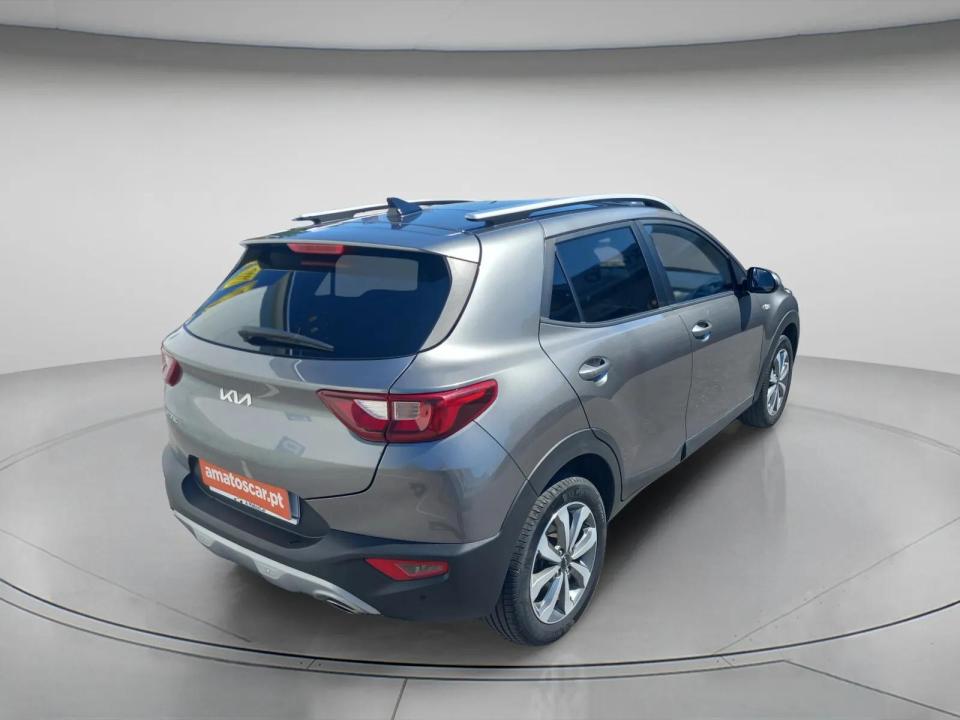kia-stonic-2025-gasolina-1197cc