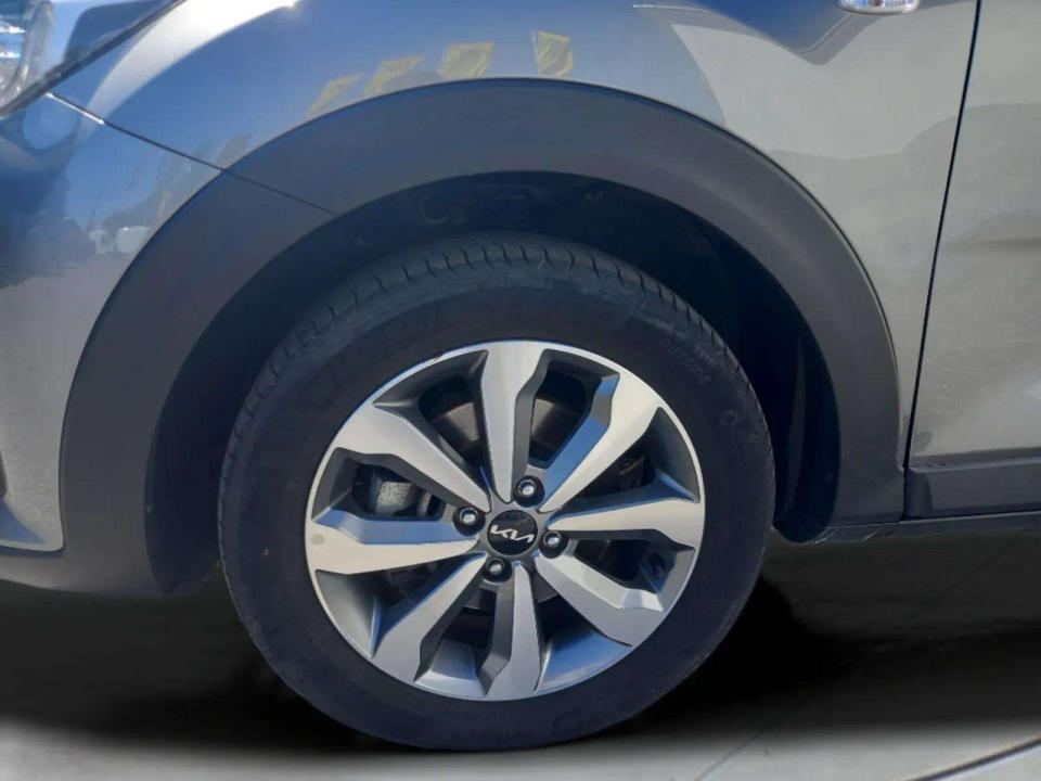 kia-stonic-2025-gasolina-1197cc