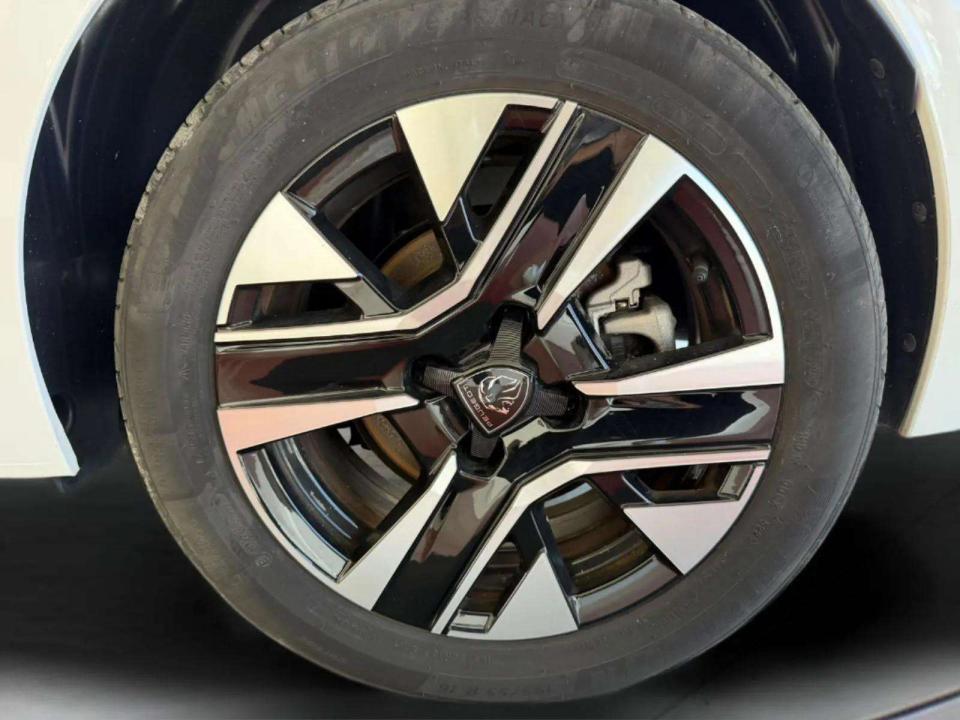 peugeot-e-208-2024-eletrico-0cc