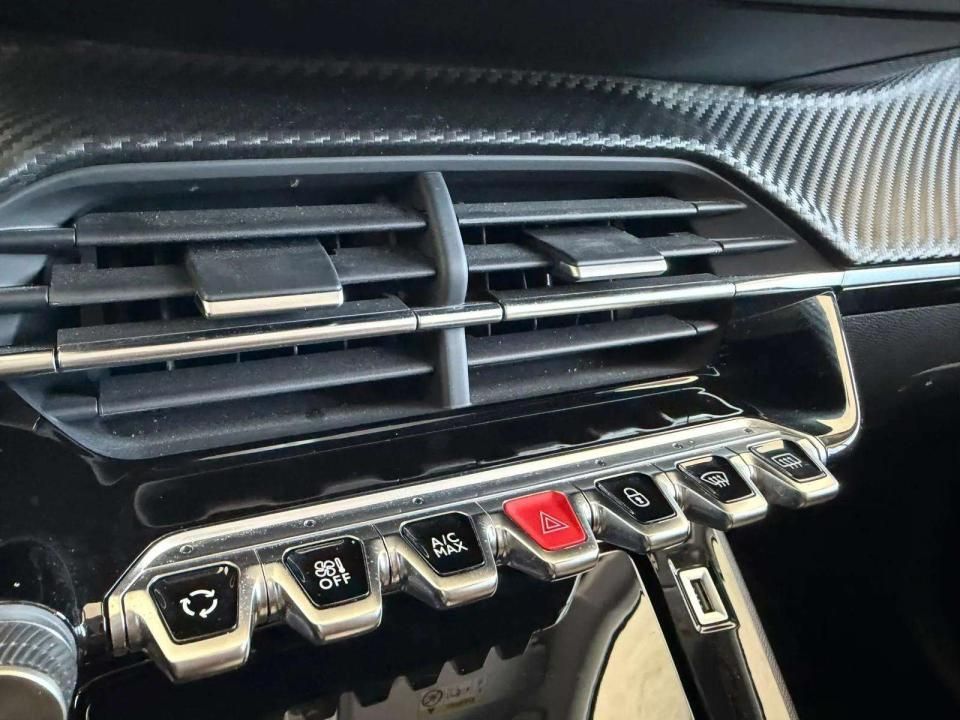 peugeot-e-208-2024-eletrico-0cc