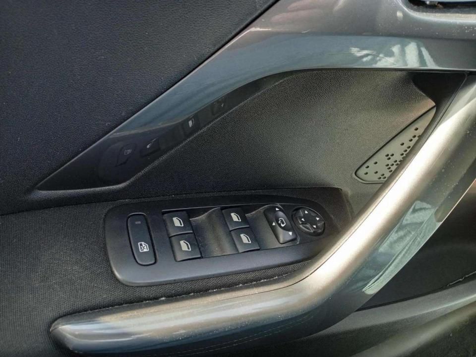 peugeot-2008-2017-gasolina-1199cc