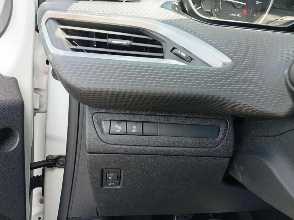 peugeot-2008-2017-gasolina-1199cc