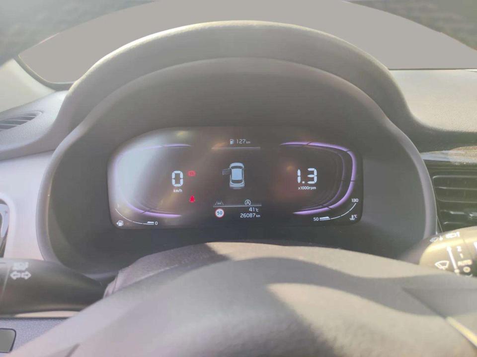 kia-stonic-2025-gasolina-998cc