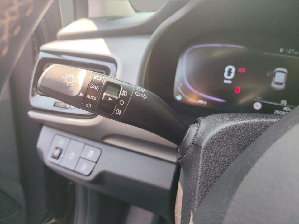 kia-stonic-2025-gasolina-998cc