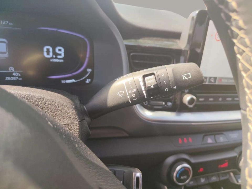 kia-stonic-2025-gasolina-998cc