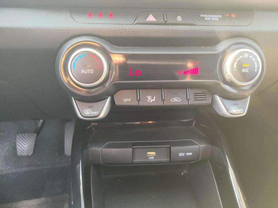 kia-stonic-2025-gasolina-998cc