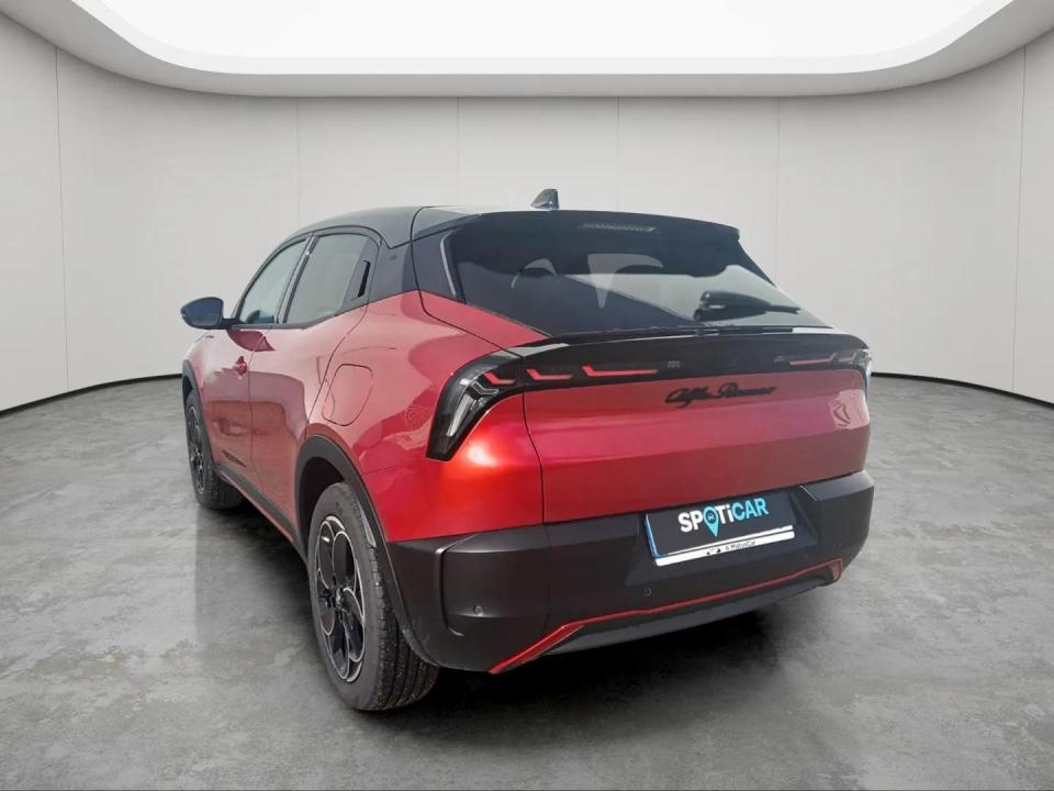 alfa-romeo-junior-2024-eletrico-0cc