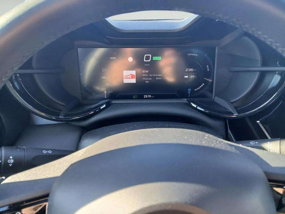 alfa-romeo-junior-2024-eletrico-0cc