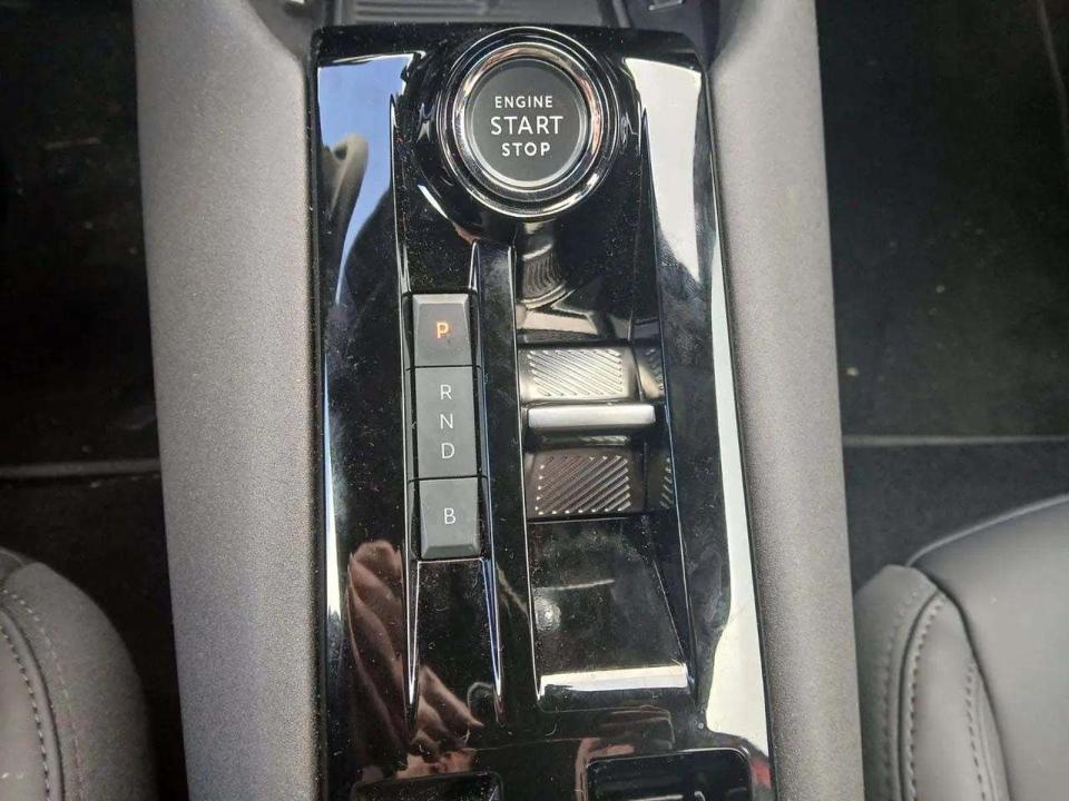alfa-romeo-junior-2024-eletrico-0cc