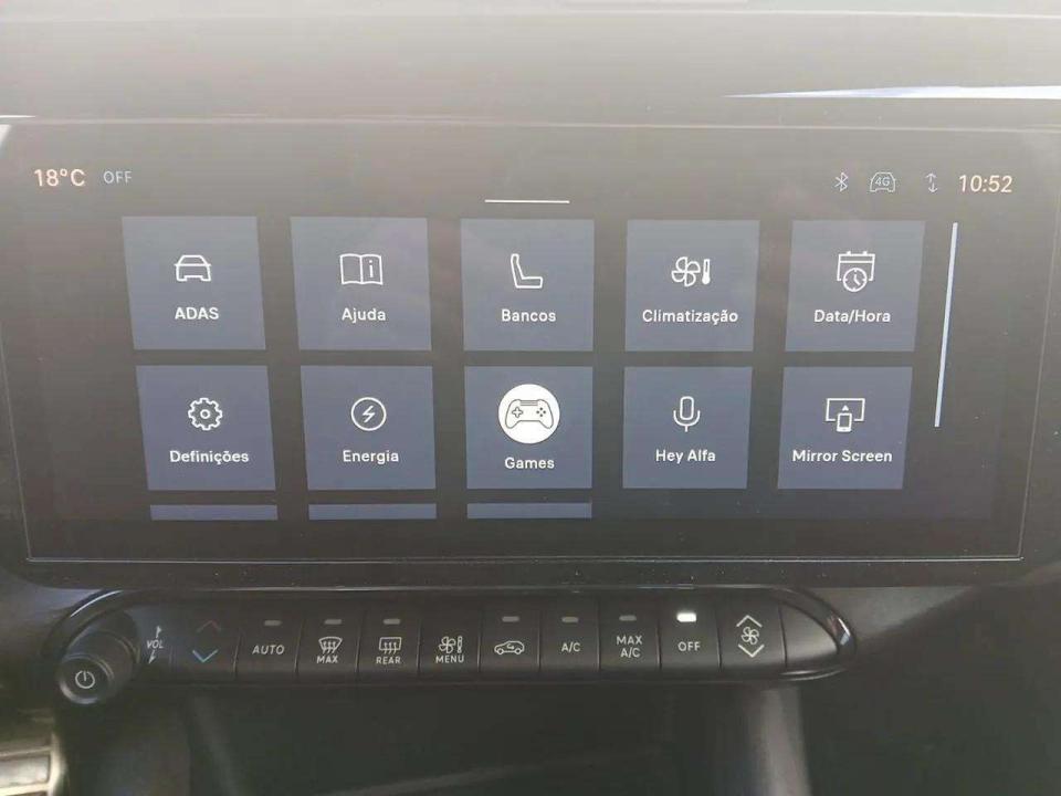 alfa-romeo-junior-2024-eletrico-0cc