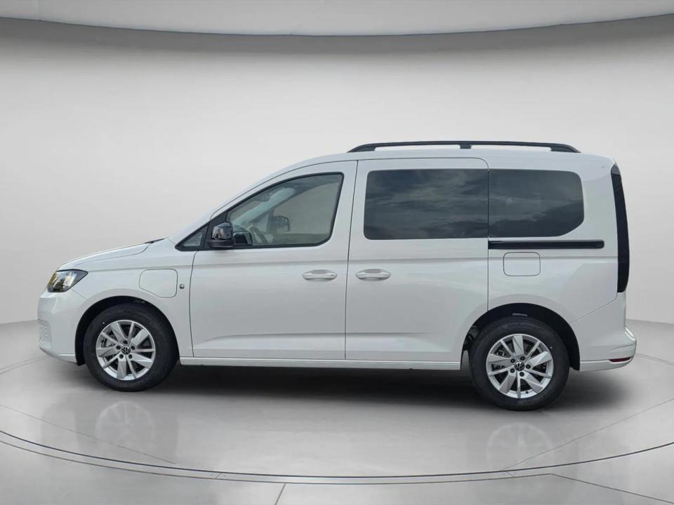 volkswagen-caddy-2026-hibrido-1498cc