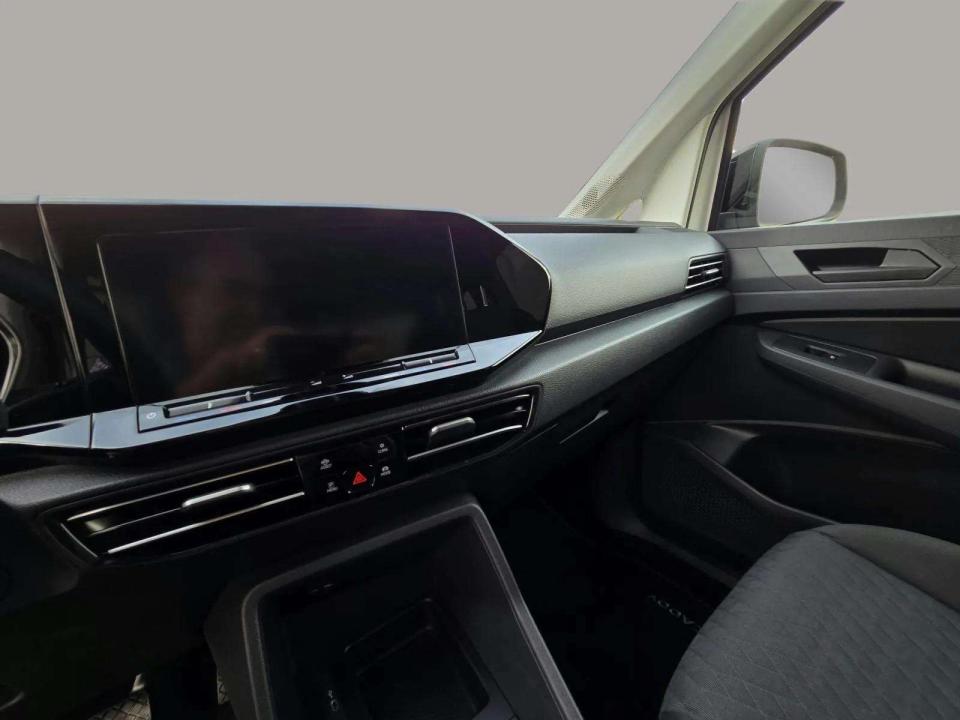 volkswagen-caddy-2026-hibrido-1498cc