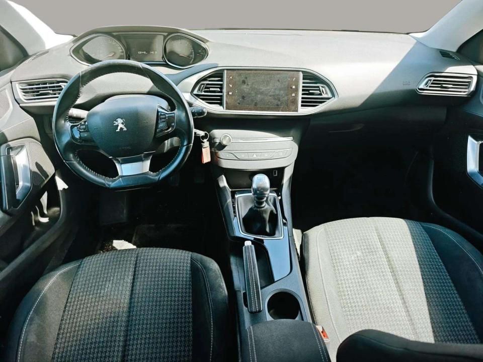 peugeot-308-2018-diesel-1499cc