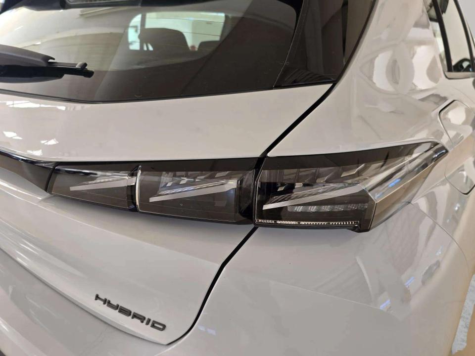 peugeot-308-2026-gasolina-1199cc