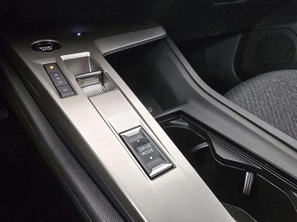 peugeot-308-2026-gasolina-1199cc