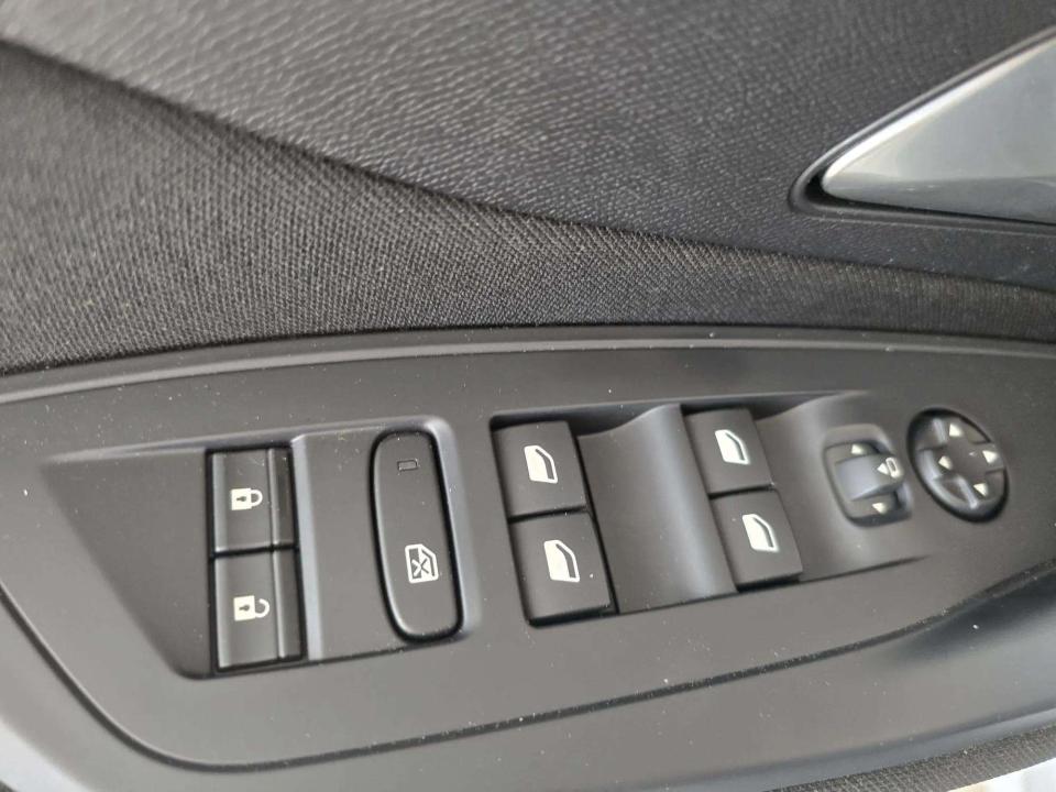 peugeot-308-2026-gasolina-1199cc