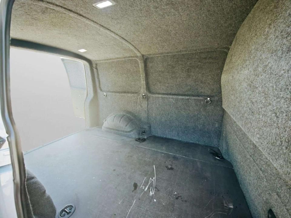 volkswagen-transporter-2022-diesel-1968cc