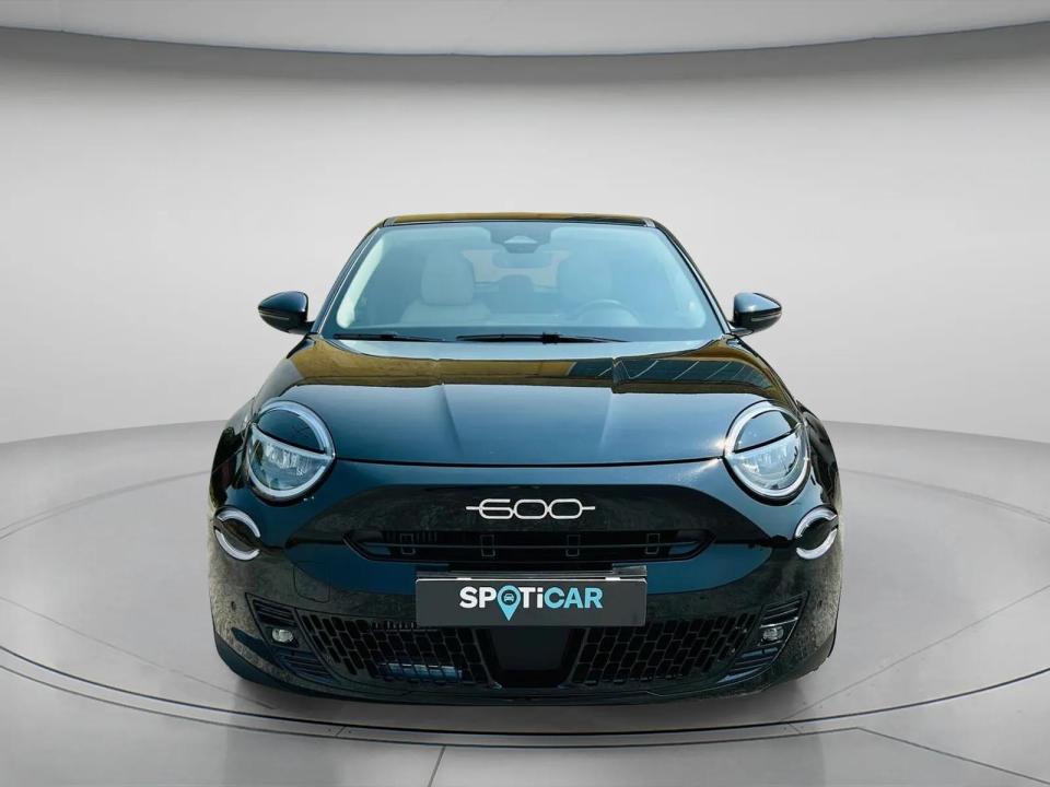 fiat-600-2026-gasolina-1199cc