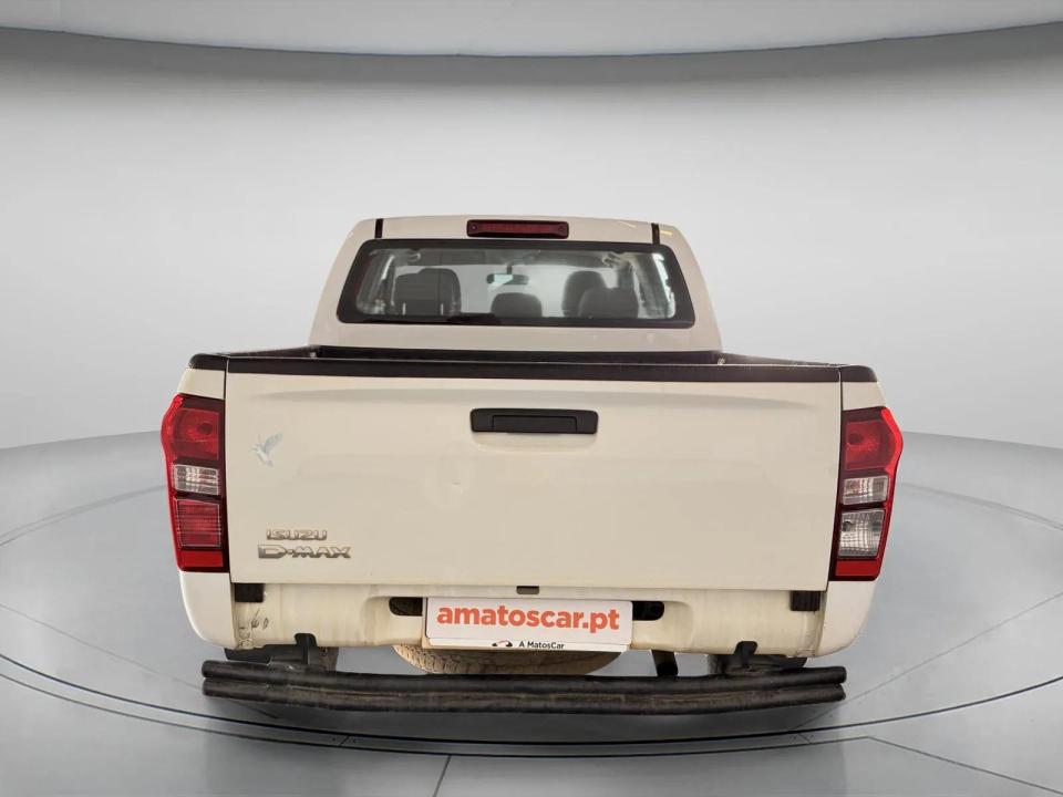 isuzu-d-max-2017-diesel-1900cc