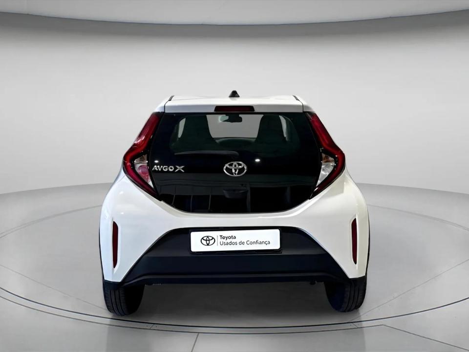 toyota-aygo-x-2024-gasolina-998cc