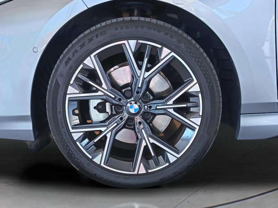 bmw-serie-1-2025-gasolina-1499cc
