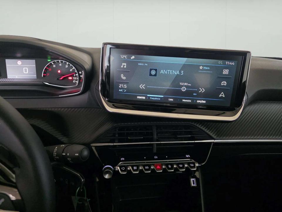 peugeot-2008-2025-gasolina-1199cc