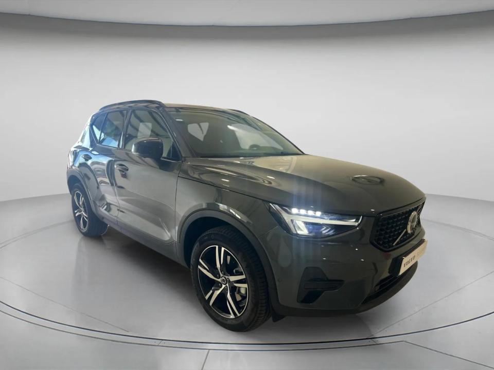 volvo-xc40-2026-gasolina-1969cc