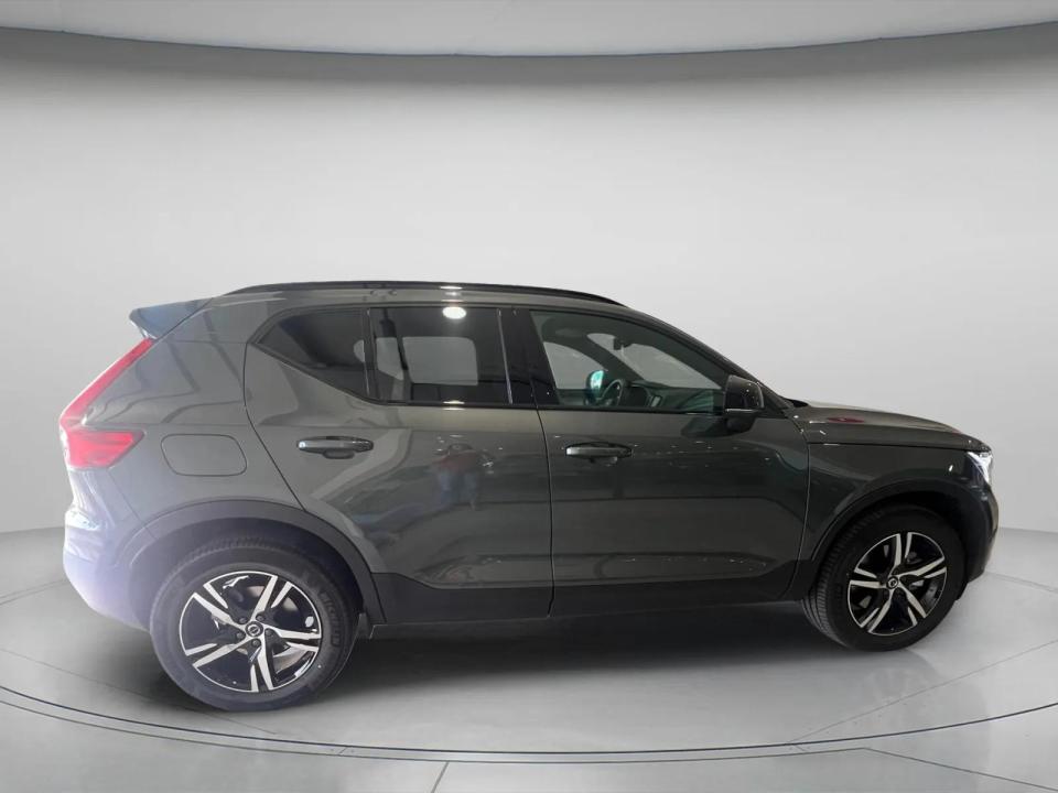 volvo-xc40-2026-gasolina-1969cc