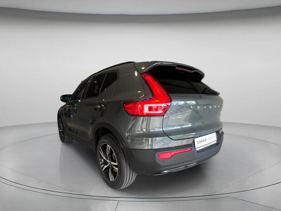 volvo-xc40-2026-gasolina-1969cc