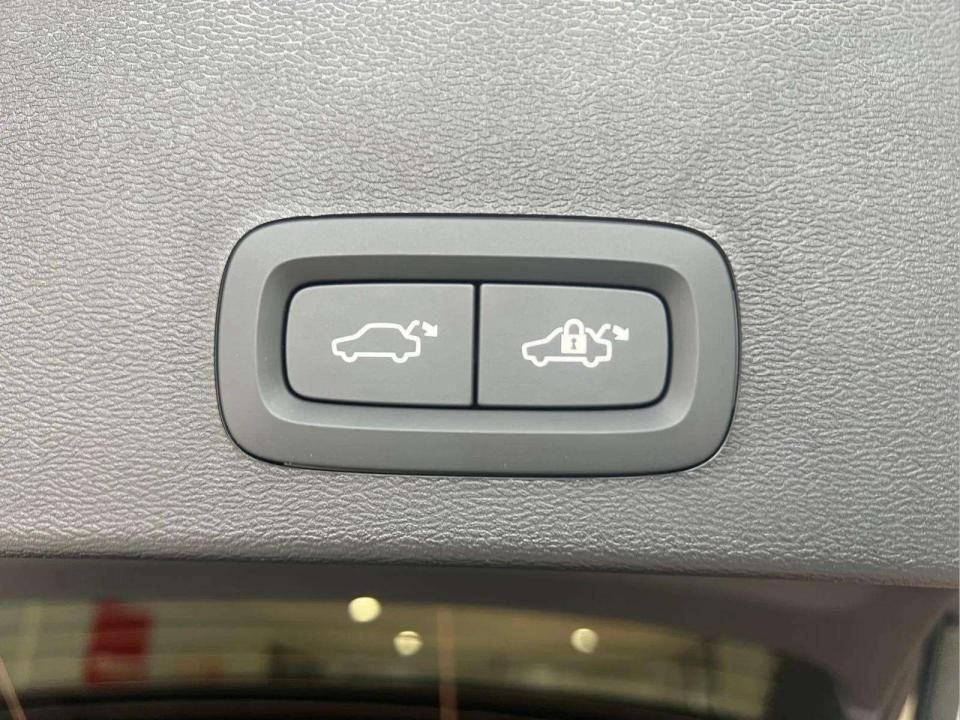 volvo-xc40-2026-gasolina-1969cc