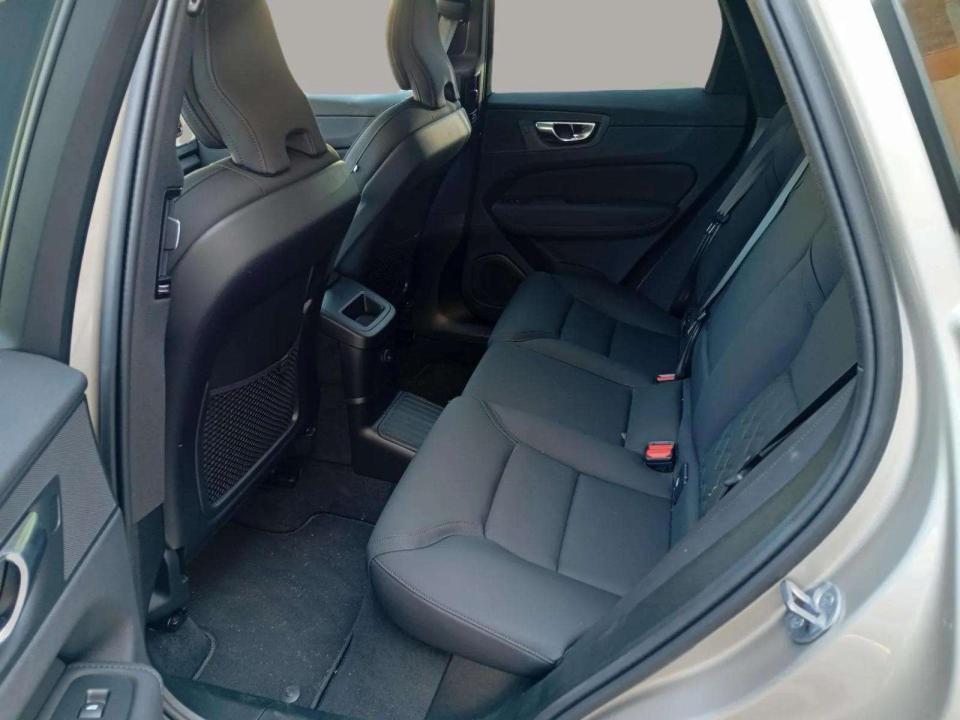 volvo-xc60-2026-hibrido-1969cc