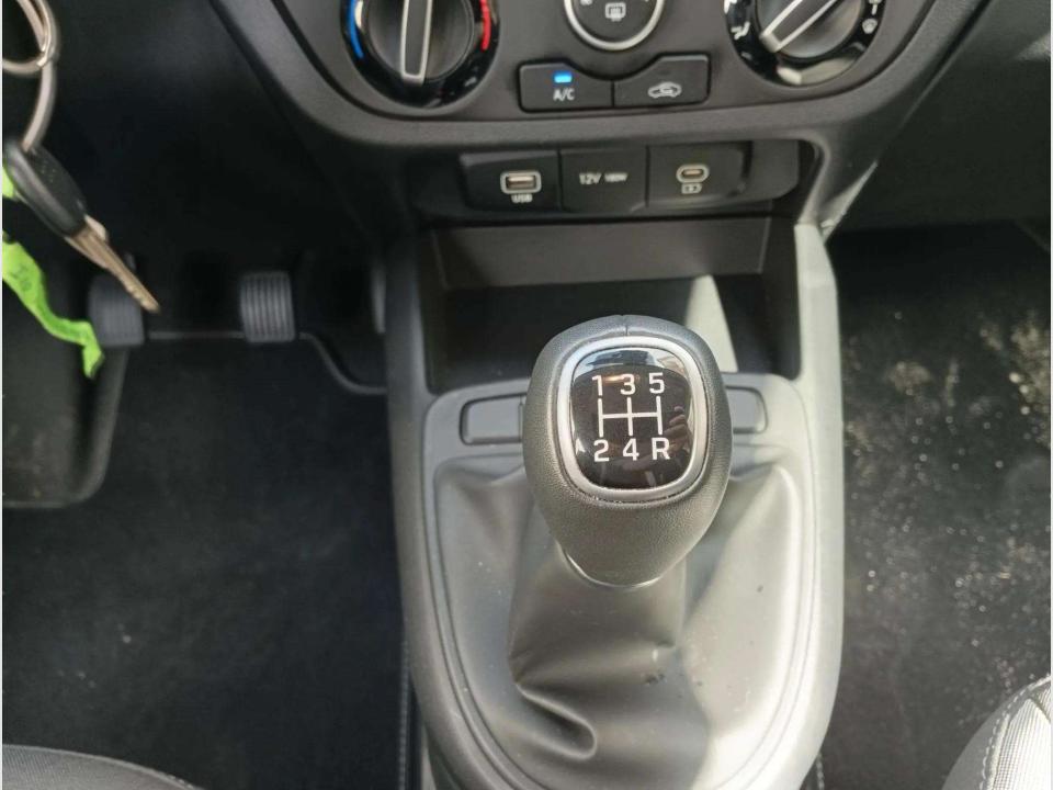 hyundai-i10-2025-gasolina-998cc