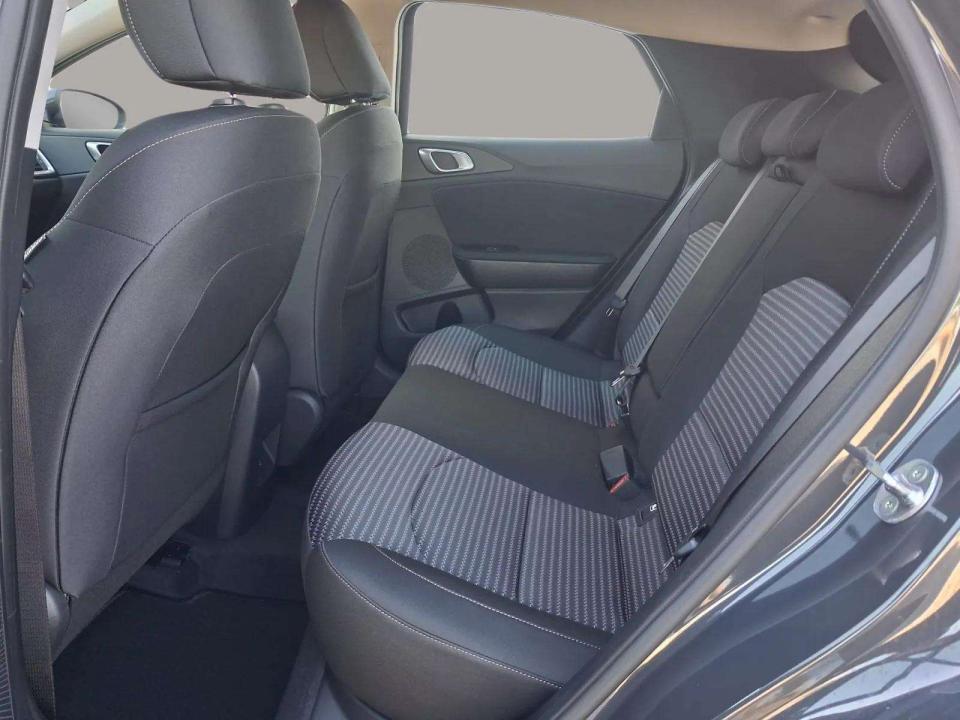 kia-xceed-2026-gasolina-998cc