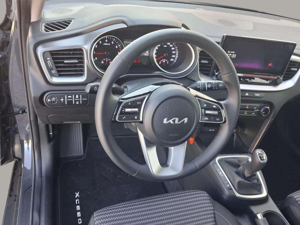 kia-xceed-2026-gasolina-998cc