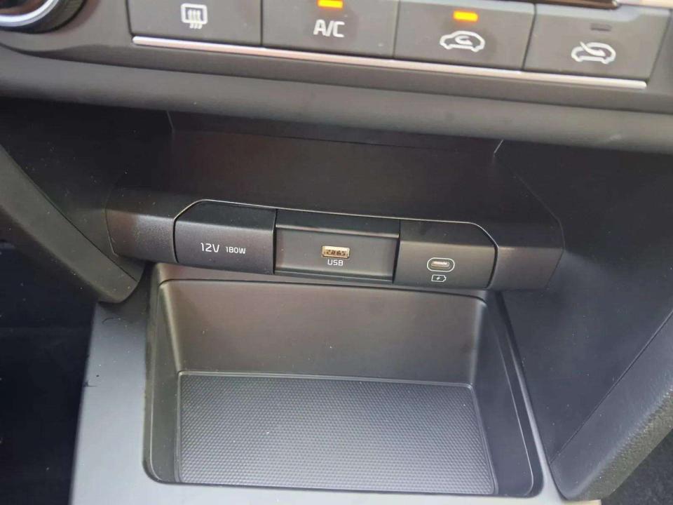 kia-xceed-2026-gasolina-998cc