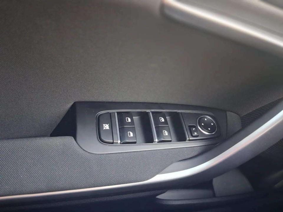 kia-xceed-2026-gasolina-998cc