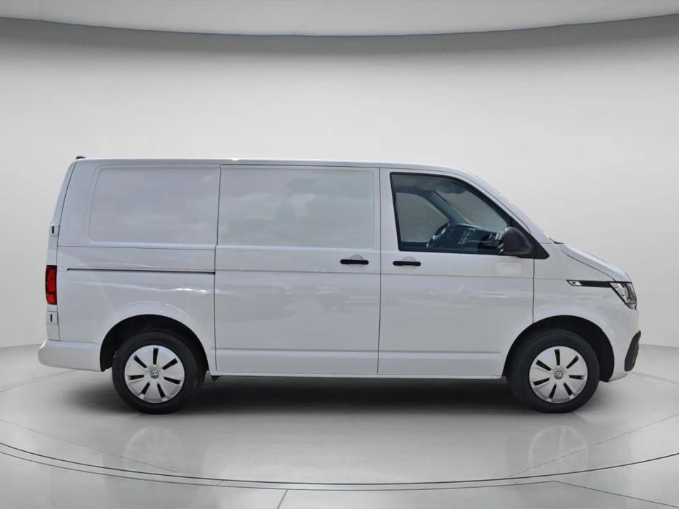 volkswagen-transporter-2022-diesel-1968cc