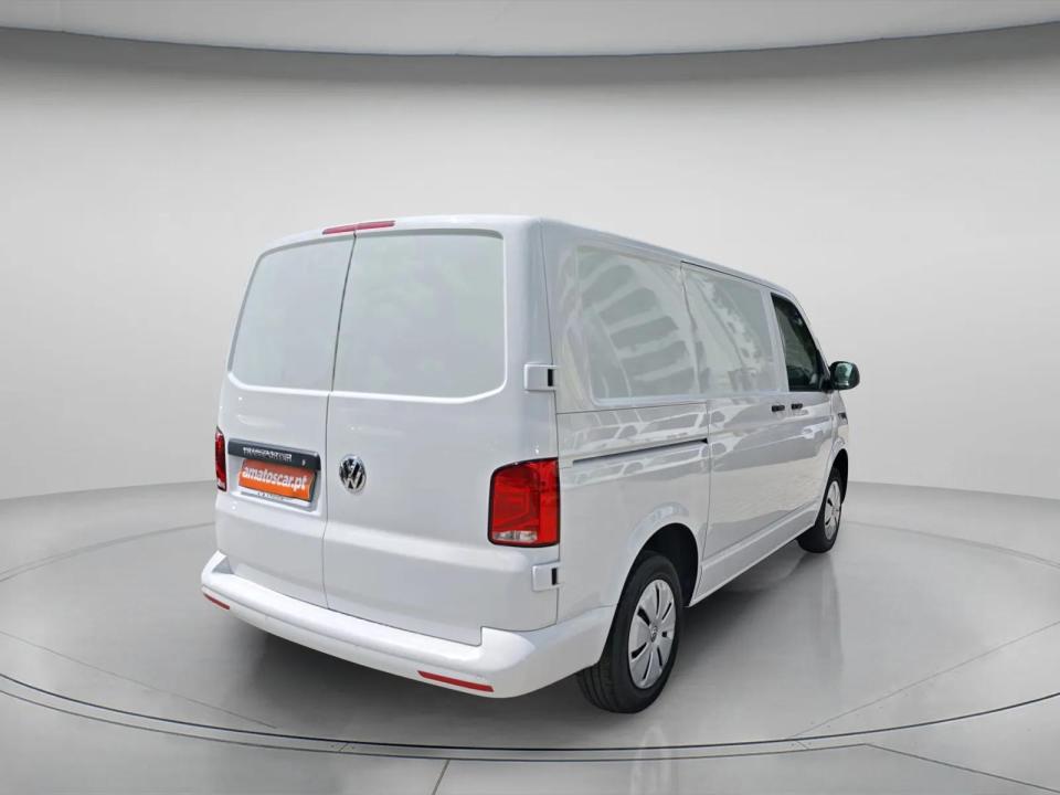 volkswagen-transporter-2022-diesel-1968cc