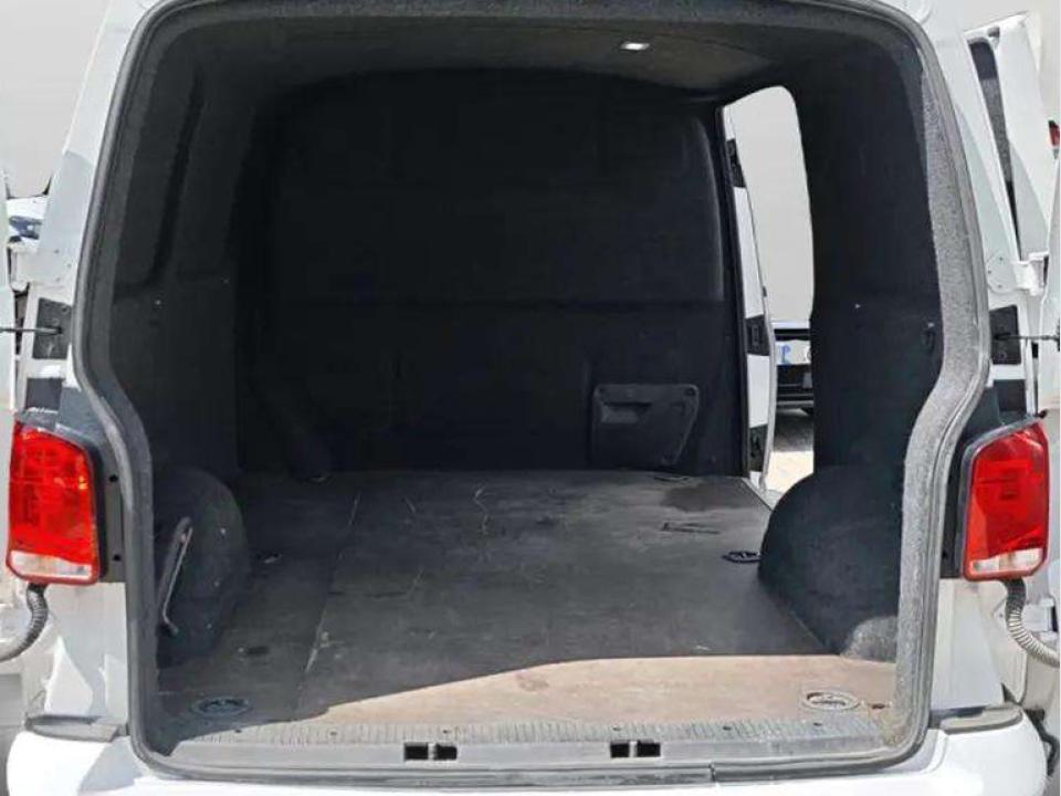volkswagen-transporter-2022-diesel-1968cc